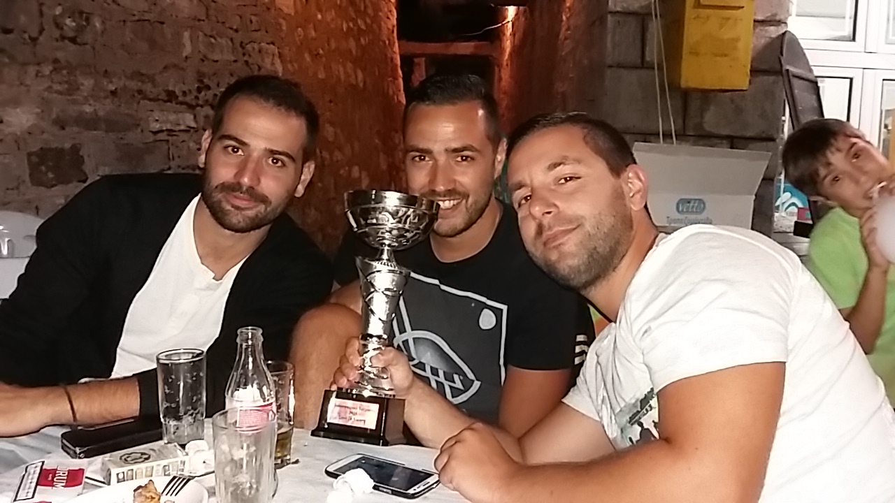 Εορταστική τούρτα και birthday energy